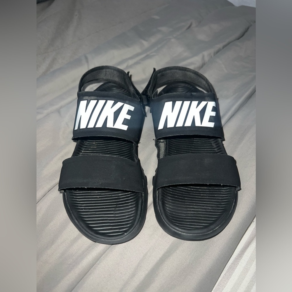 Women Nike Sandals